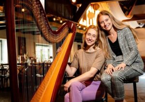 Dengh Muziek ceremonie Luka en Suzan