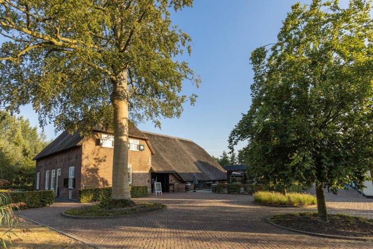 Buitenkant Dengh